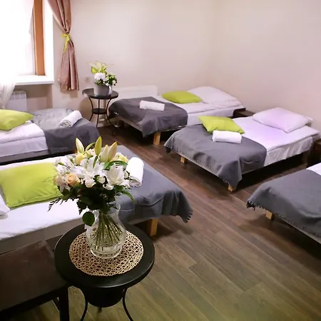 Hostel Royal *